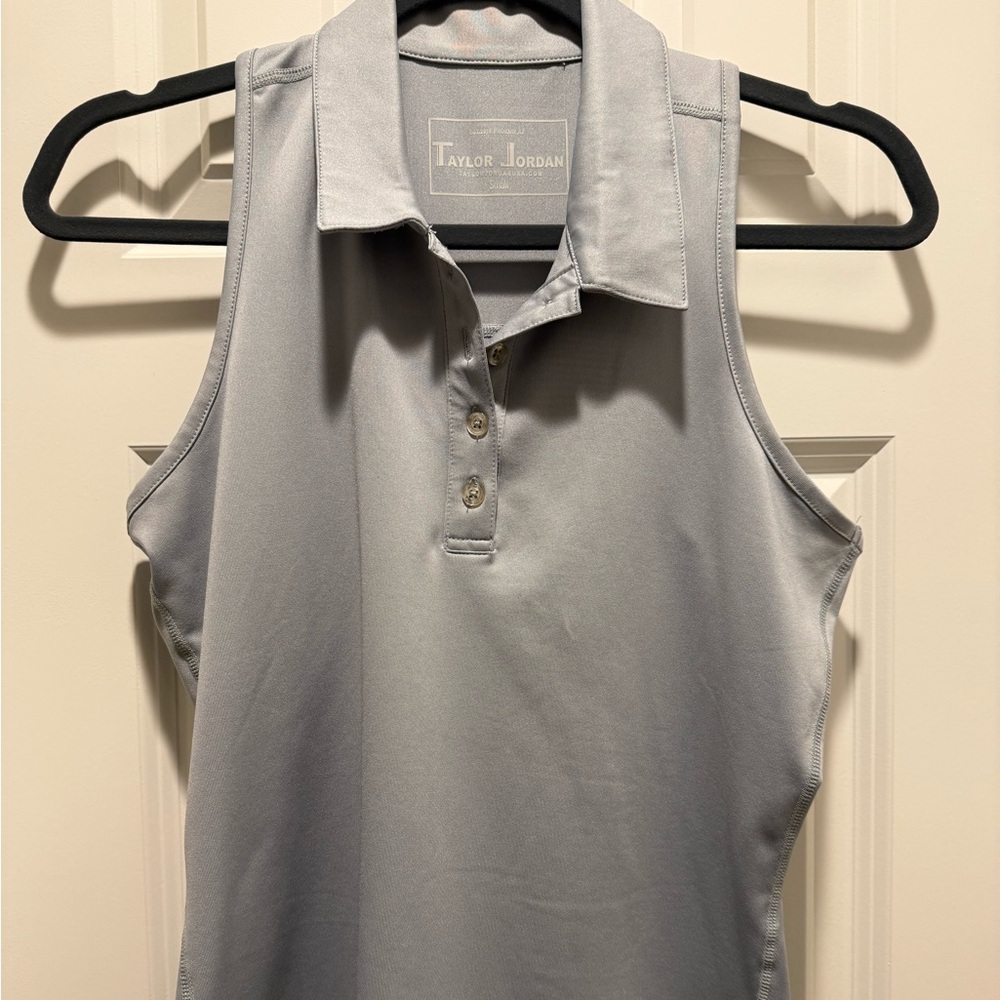 Excellent condition. Taylor Jordan racer back golf polo. Small